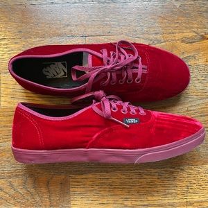 Maroon red velvet Vans sneakers. Women low top lace up. Rare find size 10